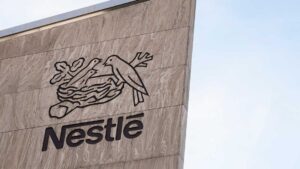 Nestle: Έρευνα για ανθρωποκτονία εξ αμελείας - έφοδος στο εργοστάσιο στη Γαλλία για τα θανατηφόρα κρούσματα E.coli - Cibum.gr