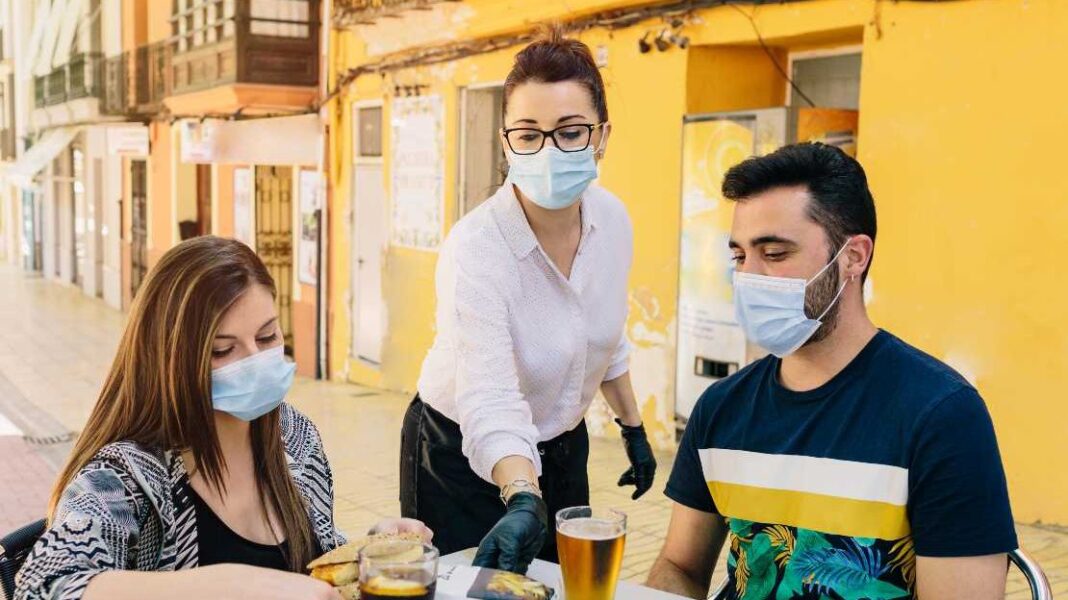 Ερωτήματα αναφορικά με την λειτουργία της εστίασης θέτουν τα μέλη της