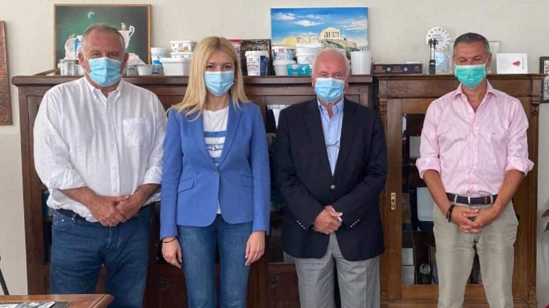 Τη γαλακτοβιομηχανία ΔΩΔΩΝΗ επισκέφθηκε η Φ. Αραμπατζή - Cibum.gr