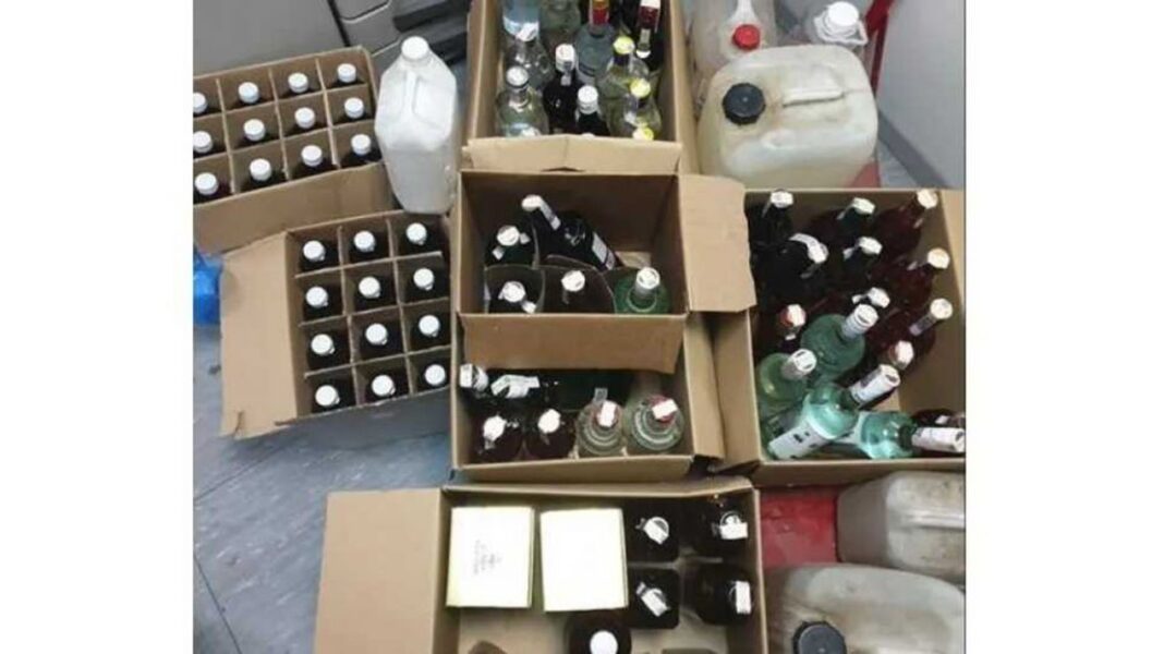 Τεράστια απάτη με ποτά «μπόμπες» στα Χανιά. Πλαστές ετικέτες σε χύμα αλκοολούχα ποτά από τη Βουλγαρία - Cibum.gr