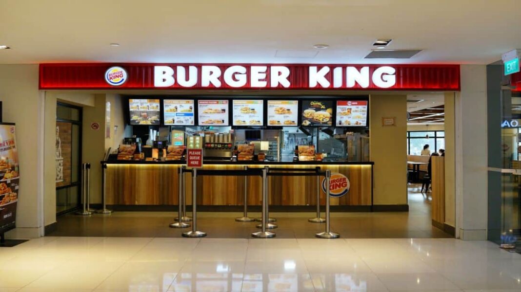 Εργαζόμενος της Burger King συγκέντρωσε πάνω από 400.000$ με μία ανάρτηση! - Cibum.gr