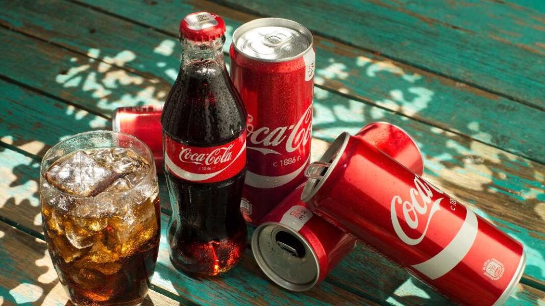 Coca-Cola: Αυτό που συμβαίνει στο πεπτικό σας σύστημα αν πίνετε κάθε μέρα - Cibum.gr