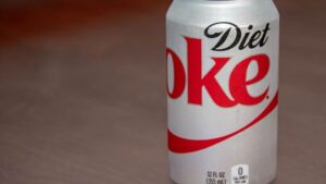 Coca Cola διαίτης: Ο τρόπος για να "απογειώσετε" τη γεύση - Cibum.gr