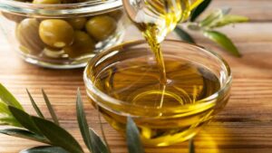 Ανατροπή - Μπορεί η μείωση της κατανάλωσης ελαιολάδου να κάνει καλό στην καρδιά; - Cibum.gr