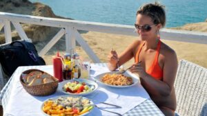 Διακοπές και δίαιτα: 13 απόλυτα ρεαλιστικοί τρόποι για να χάσετε βάρος - Cibum.gr