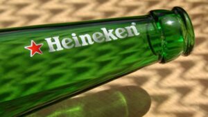 Μεγάλη αναδιοργάνωση στην Heineken - 400 θέσεις εργασίας κινδυνεύουν - Cibum.gr