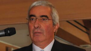 Μανώλης Καραμολέγκος: Ο επίμονος και χαρισματικός Βιομήχανος - Cibum.gr