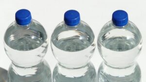 FDA: Το νέο μέγιστο όριο για το φθόριο σε εμφιαλωμένο νερό - Στόχος η αποτροπή τερηδόνας - Cibum.gr