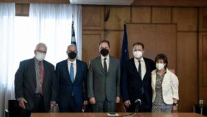 Το ΥπΑΑΤ αποχαιρέτησε τον Γ. Οικονόμου και υποδέχθηκε τον Γ. Στύλιο - Cibum.gr