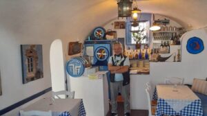 Β. Ρούσσος: Ο εστιάτορας που η Ειρήνη Παππά έπεσε στα πόδια του για ένα ζεϊμπέκικο! - Cibum.gr