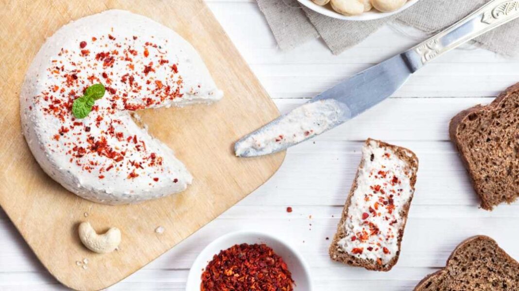 Τεχνολογία τροφίμων: Πώς φτιάχνεται το vegan τυρί; - Cibum.gr