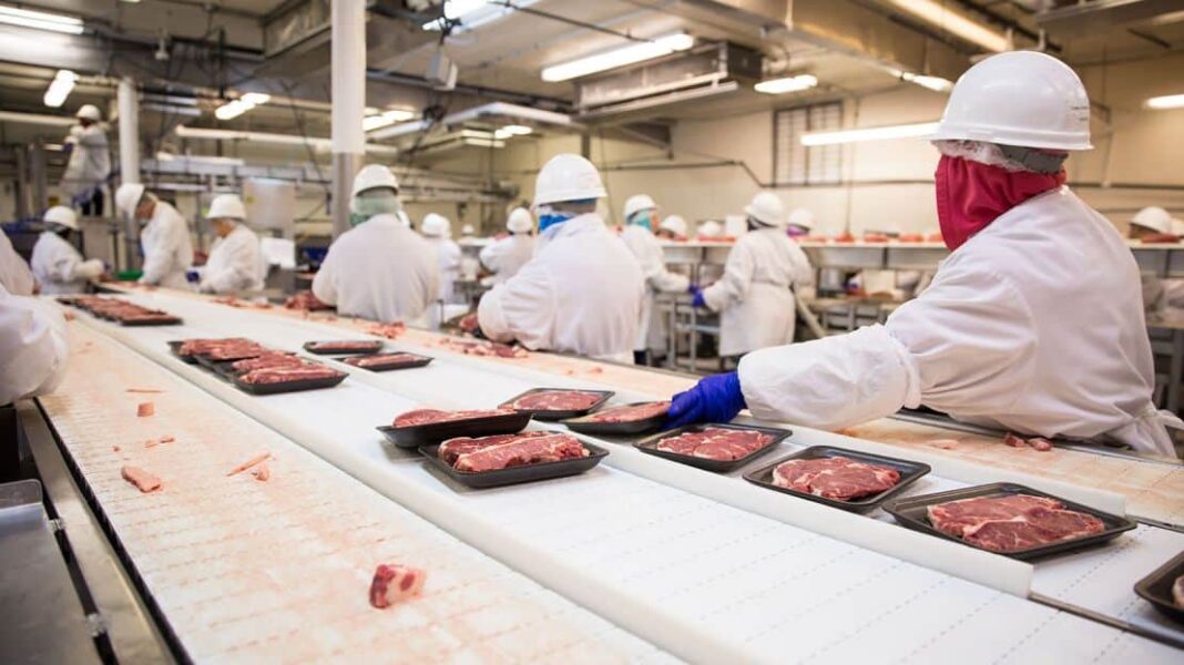Supermarket: Διακοπή της συνεργασίας με προμηθευτές κρέατος που εκμεταλλεύονται εργαζόμενους - Cibum.gr