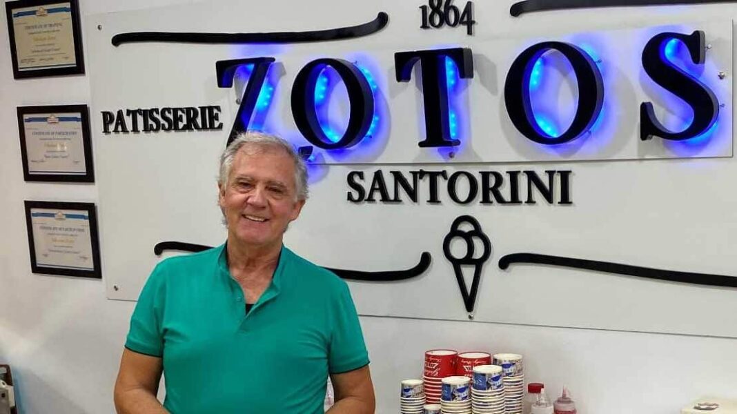Δημήτρης Ζώτος: Ο ζαχαροπλάστης της Σαντορίνης που έκανε γνωστά τα τοπικά γλυκά, σε όλο τον πλανήτη. - Cibum.gr