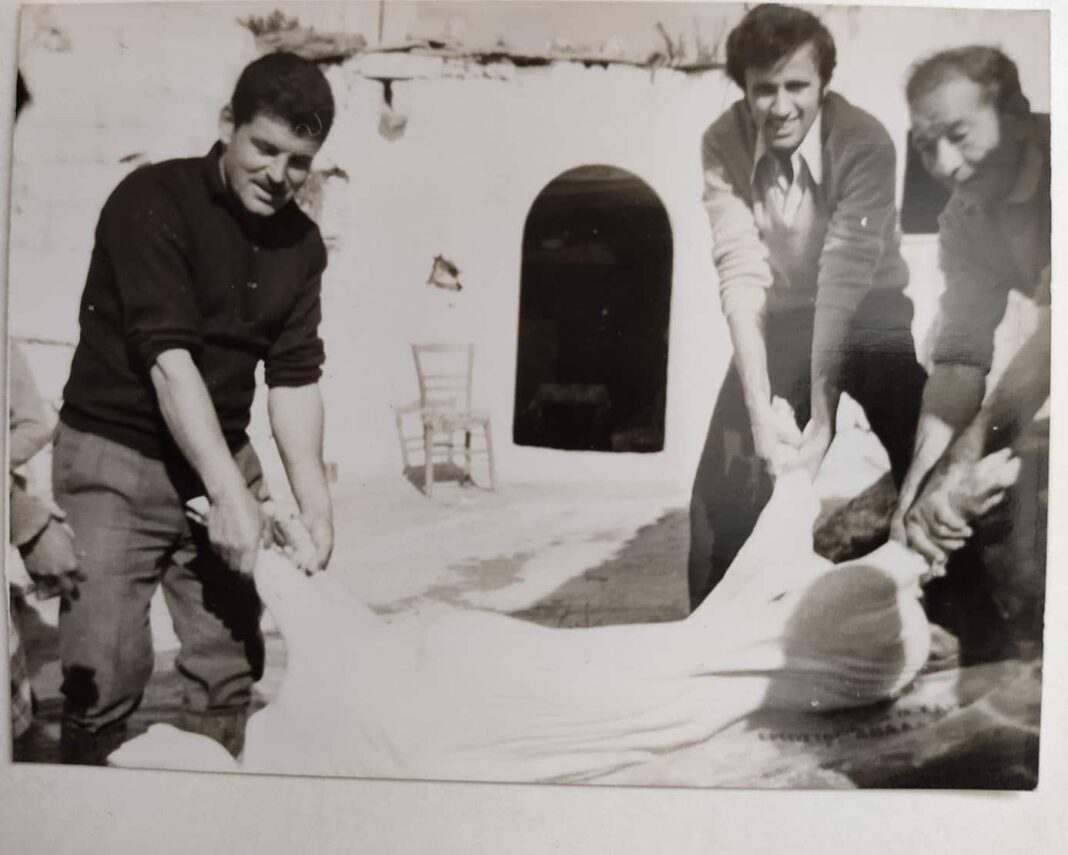 Τα χοιροσφάγια τσι Κρήτης παραμονή Χριστουγέννων - Cibum.gr
