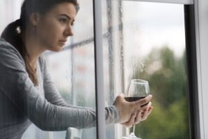 Διεθνή: Αύξηση ρεκόρ στους θανάτους από αλκοόλ λόγω της πανδημίας - Cibum.gr