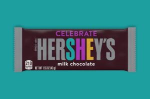 Η Hershey’s δημιουργεί μπάρα σοκολάτας για να γιορτάσει τις γυναίκες