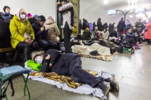 Μαριούπολη: Λεηλασίες και συγκρούσεις για τρόφιμα και φάρμακα