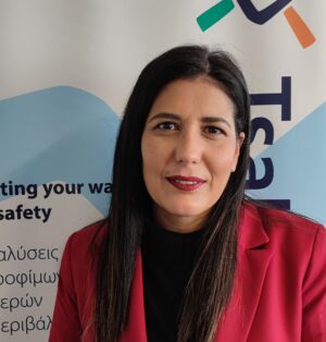 Εργαστήρια Tsakalidis: Η Β. Νταλή μιλάει στο cibum  για τον έλεγχο υλικών που έρχονται σε επαφή με τρόφιμα