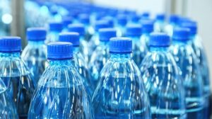 Έλεγχοι στην αγορά για τις επισημάνσεις εμφιαλωμένων νερών – Η νέα εγκύκλιος