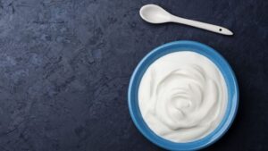 Πώς να αυξήσουμε τη διάρκεια ζωής ενός ανοιγμένου γιαουρτιού κατά μία εβδομάδα