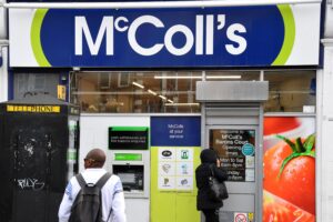 Βρετανία: H Morissons εξαγοράζει την McColl’s και σώζει 16.000 εργαζομένους