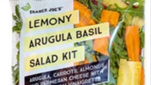 ΗΠΑ: Ανάκληση σαλάτας της Trader Joe’s λόγω αδήλωτων αλλεργιογόνων