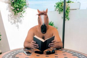 Μία περίεργη ιστορία…