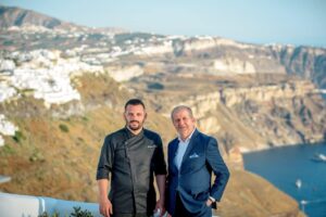 Σαντορίνη: World Fushion μενού στο Pergola – H τοπική οινογαστρονομία στα καλύτερά της!