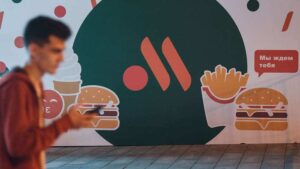 Ρωσία: Η εταιρεία που αγόρασε τα McDonald’s υποχρεώθηκε να βγάλει τις τηγανητές πατάτες από το μενού!