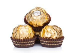 Σοκολατάκια Ferrero: Τι κρύβεται πίσω από τη συσκευασία