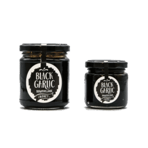 Μέλι με Μαύρο Σκόρδο από την BLACK GARLIC DOWNVILLAGE που εδρεύει στον Βόλο