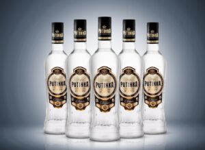 Vodka Putinka: Εκατοντάδες εκατομμύρια κέρδισε ο Πούτιν από την βότκα του – Χρησιμοποιούσε κυπριακή offshore εταιρεία