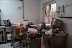 Απαράδεκτο περιστατικό με περιττώματα ποντικών δίπλα σε τρόφιμα στο κατάστημα Westgate στο Cleckheaton