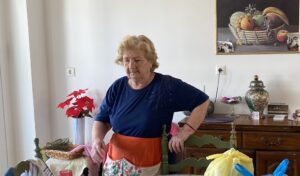 Γιαγιά Ελένη: Γιατί να φτιάξεις ένα ψωμί στο σπίτι αντί να το αγοράσεις;