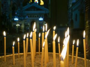 Χάνεται στις διαδρομές της μνήμης η ιστορία της περιφοράς του Επιταφίου των Εμπόρων