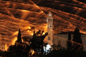Πάσχα στην Ελλάδα – Έθιμα και παραδόσεις