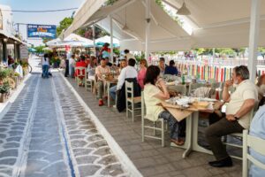 Μ. Παρασκευή στα τσιπουράδικα του βόλου