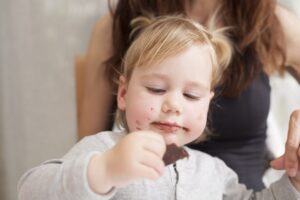 Ποιος είναι ο μοναδικός τρόπος να απολαύσουμε μια σοκολάτα;