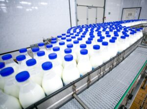 Εργαζόμενοι σε γαλακτοβιομηχανία έκλεψαν γάλα αξίας 1,2 εκατομμυρίων δολαρίων!