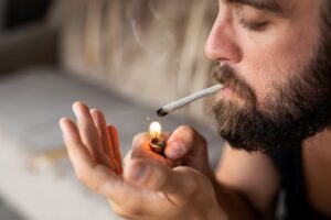 Νόμιμη η χρήση ψυχαγωγικής κάνναβης στη Γερμανία ως το τέλος του 2023