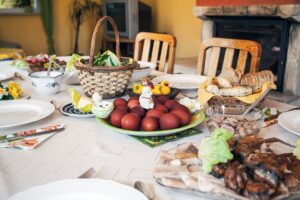 Θεσσαλονίκη: Στην τελική ευθεία οι αγορές για το πασχαλινό τραπέζι – Αυξημένη κίνηση στα συνοικιακά κρεοπωλεία