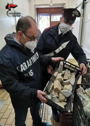 Ιταλία: Παράνομες σφαγές, ακατάλληλα τυριά και γαλακτοκομικά με σκουλήκια