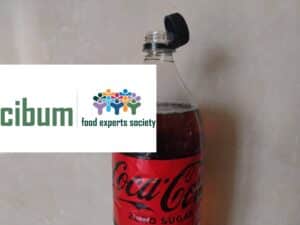 Coca Cola – καπάκια: Διχασμένες οι απόψεις των καταναλωτών – “Σας χτύπησε την μυτούλα το κακό το αναψυκτικό; Βρε ουστ…”.