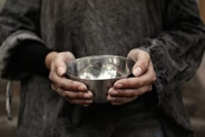 ActionAid: Δεκαπλάσια άνοδος τιμών σε τρόφιμα και καύσιμα από την αρχή του πολέμου στην Ουκρανία για τις πιο περιθωριοποιημένες κοινότητες