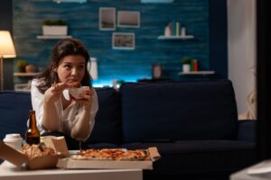 Junk food και Junk news: Ο συνδυασμός που… “σκοτώνει”!