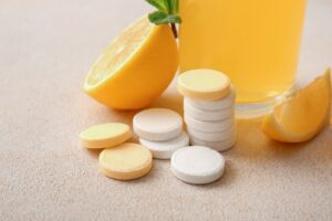 Βιταμίνη C: Οι συνέπειες της υπερβολικής πρόσληψης