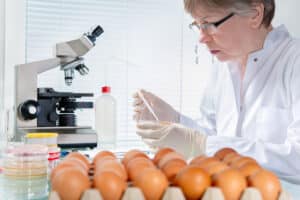 ΕΕ: Περισσότερες οι γυναίκες στην επιστήμη και τεχνολογία – Στην Ελλάδα “κερδίζουν” τα νησιά!