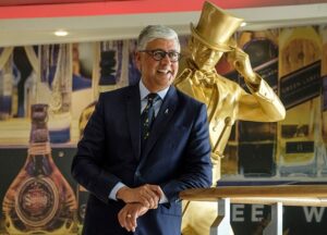Πέθανε ο CEO της Diageo μετά από επέμβαση για έλκος στομάχου