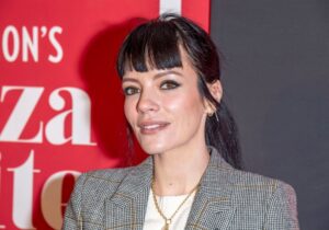 Χάρτινα καλαμάκια: Παράπονα και από σταρ – Η Lily Allen διαμαρτύρεται