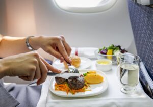 Τι πρέπει να τρώτε κατά τη διάρκεια πτήσης